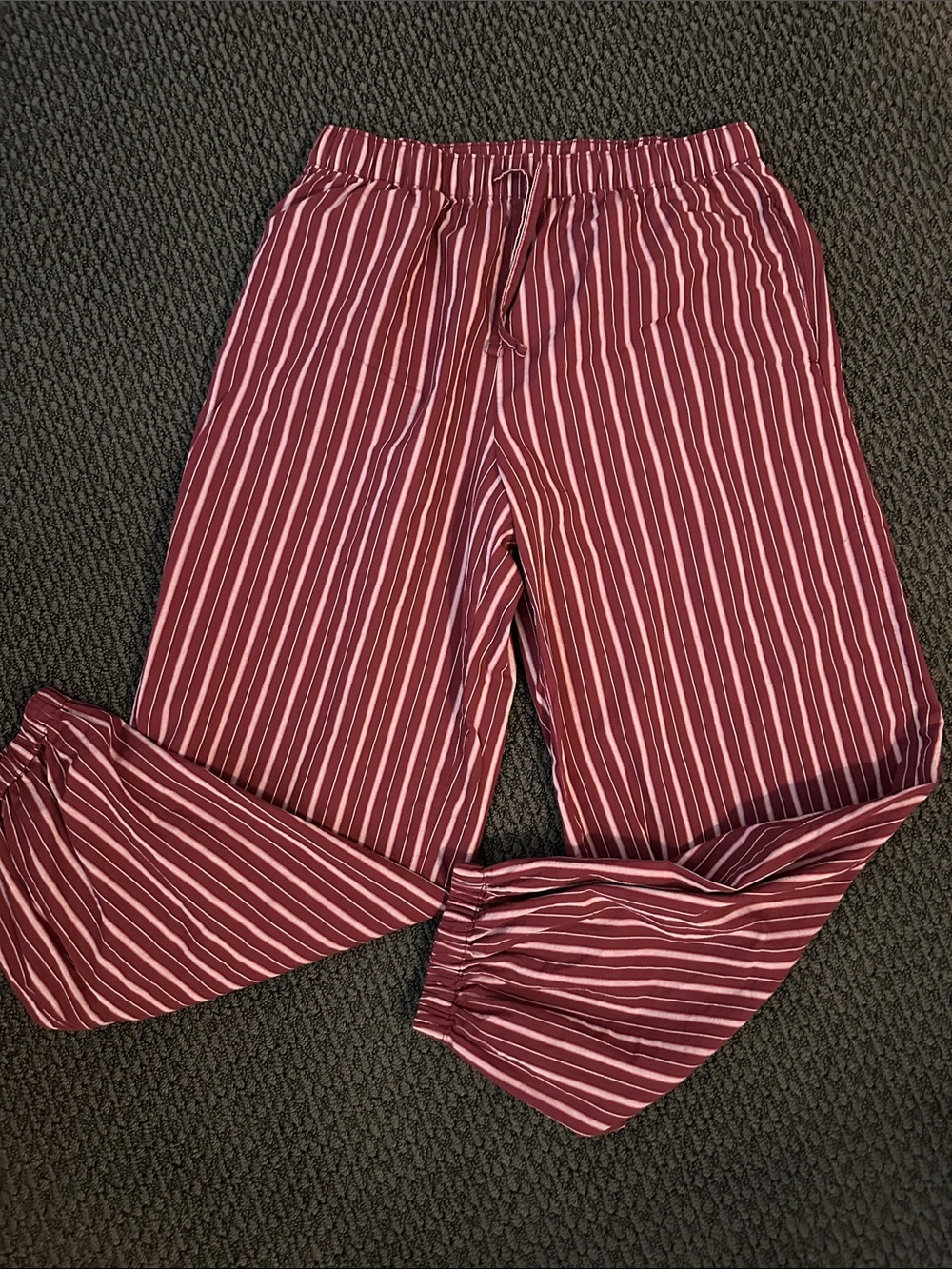 Old Navy Burgundy pink striped cinch, poplin, balloon pants  pajama house pants